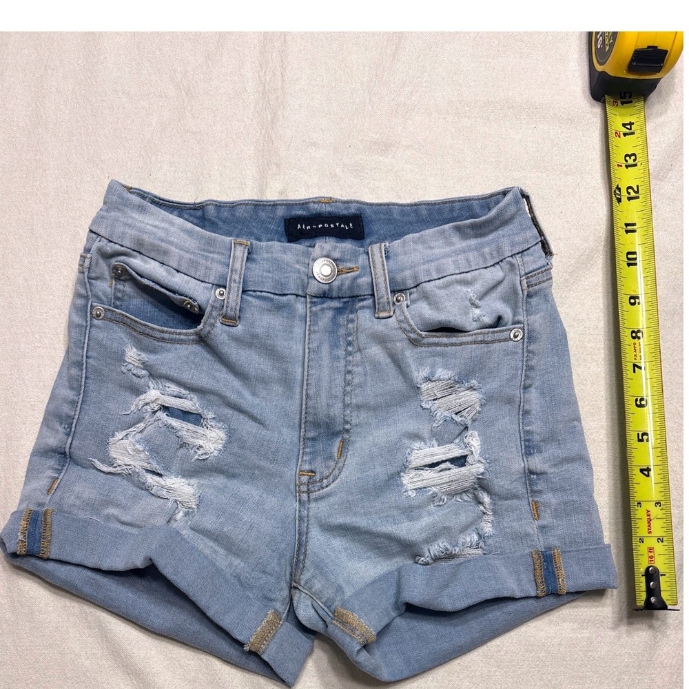 Aeropostale High Rise Curvy Midi Jean Shorts Light Wash Distressed Womens Size 2